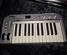 Fame Digital KC25 Midi Controller