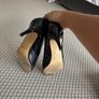 woman shoe Image 3