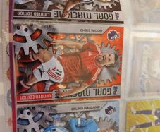 Topps Premier League Trading Cards Goal Machine Gold Lion and Chrome King