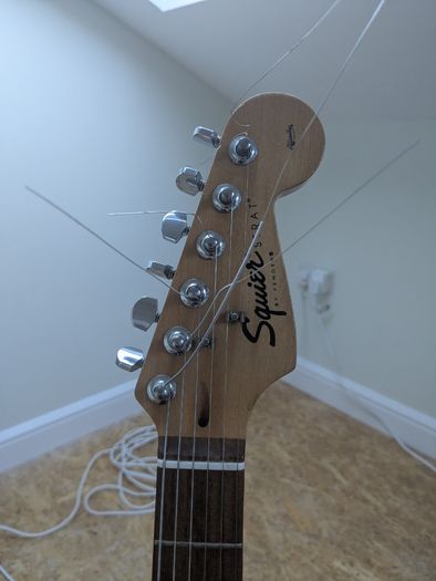 Squier Strat by Fender Affinity Series