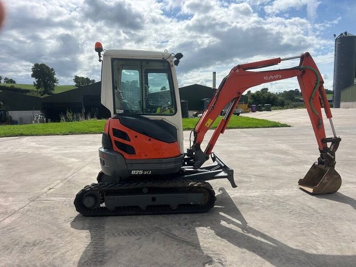 Kubota U25-3 # No Vat