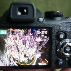 Fuji Fujifilm Finepix S S4000 bridge travel super zoom 30x 24mm wide 14mp camera +SD Card, works well