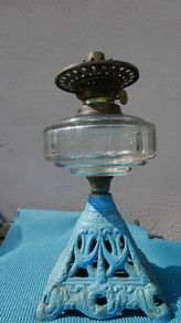 Vintage Victorian oil lamp CAST IRON BASE with Bristol  bowl