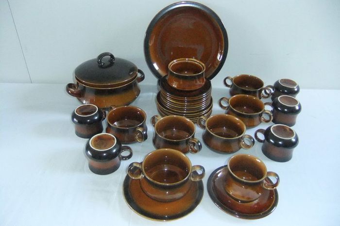 Celtic Earthenware Ennis Pattern 34 Pieces