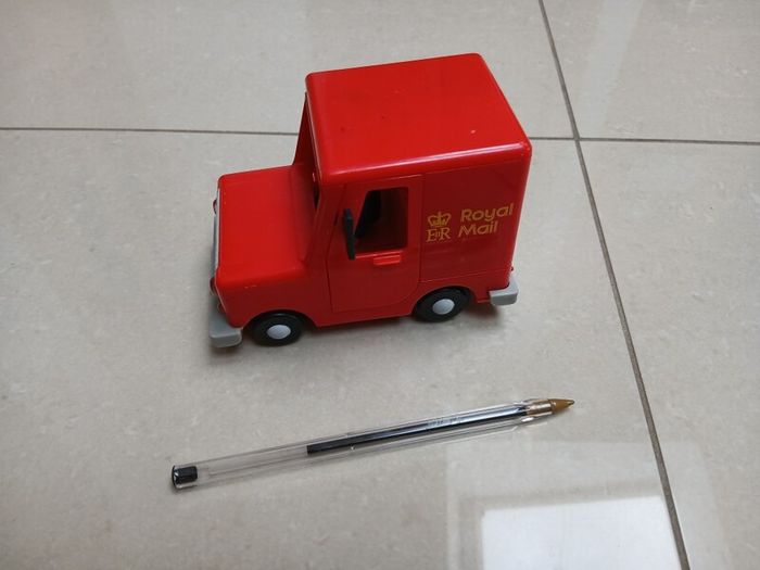 postman pat