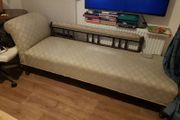chaise lounge