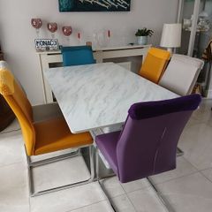 Marble effect ceramic table and 6 chairs