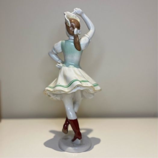 A Beautiful Hollohaza Hungarian Dancer Hand painted Porcelain Figurine