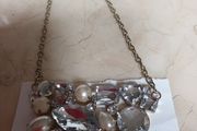 Costume  Necklace..  Length  - 9"
