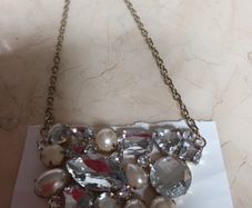 Costume  Necklace..  Length  - 9"