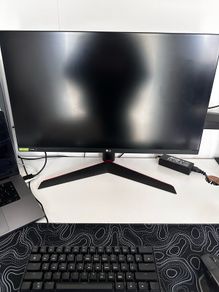 LG Ultragear Gaming monitor, 27 inch 1440p 144hz