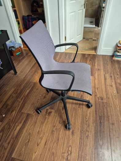 swivel chair