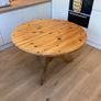 Kitchen Table - Pine - Rustic - Circular. Image 5