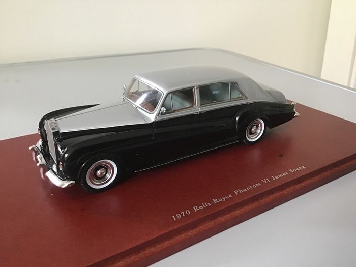 Rolls Royce 1970 phantom VI James young model car