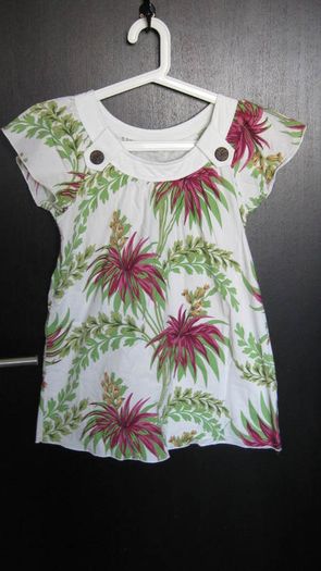 ladies tropical palm tree white top with green + pink floral design  small 8 -10