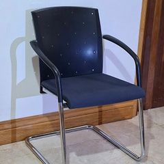 TENSA Cantilever Meeting Room Chair
