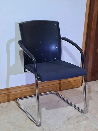TENSA Cantilever Meeting Room Chair