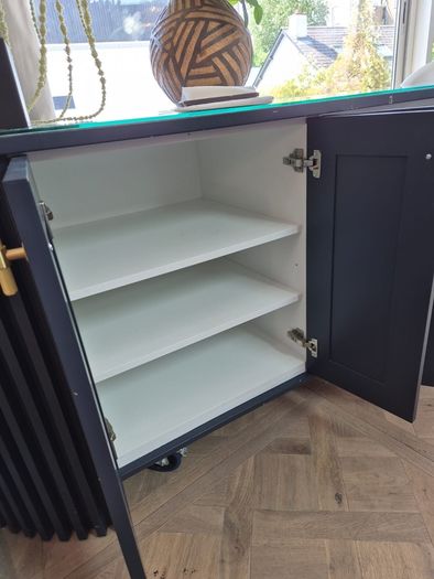 Kitchen Island FOR SALE