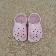 pink Crocs