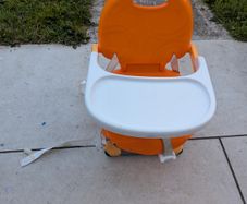Chicco Pocket Snack Booster Seat