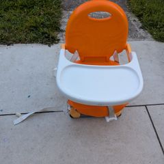 Chicco Pocket Snack Booster Seat