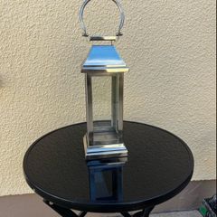 Beautiful lantern x 1