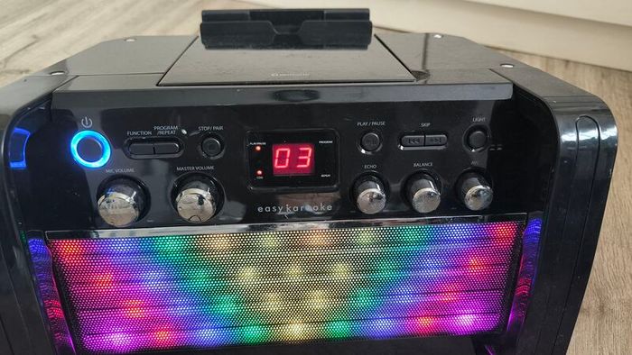Karaoke speaker