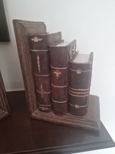 bookends