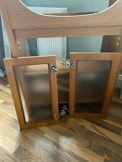 Bathroom vanity unit