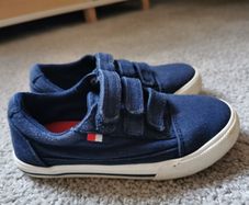 UK 10.5 Strap Touch Fastening Shoes