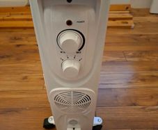 Portable Electric Radiator / Hot Air 2500 watt