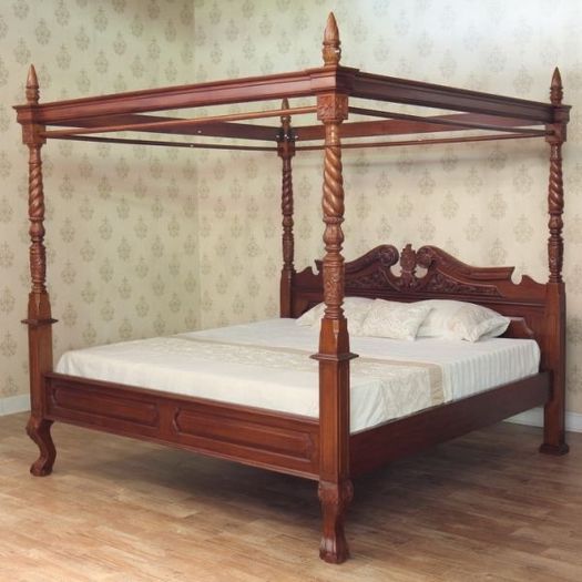 four poster bed