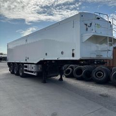2015 Blower trailer