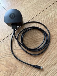 Beats lightning charger