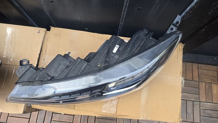 ford transit custom 2025 model head lights led