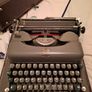 1940s Imperial Good Companion 3 Typewriter Image 5