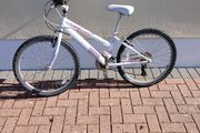 Girls bike
