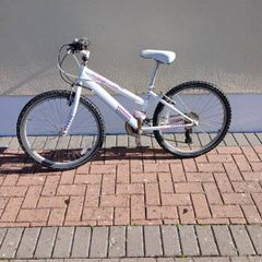 Girls bike