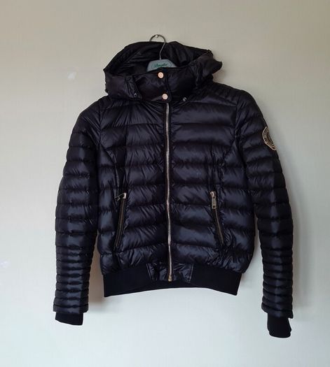 Holland copper down puffer jacker Size medium Pit to pit 20" black Hooded in good condition