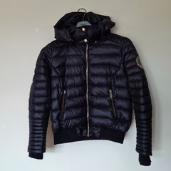 Holland copper down puffer jacker Size medium Pit to pit 20" black Hooded in good condition