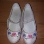 Girls ivory casual shoes, size 11 Image 2