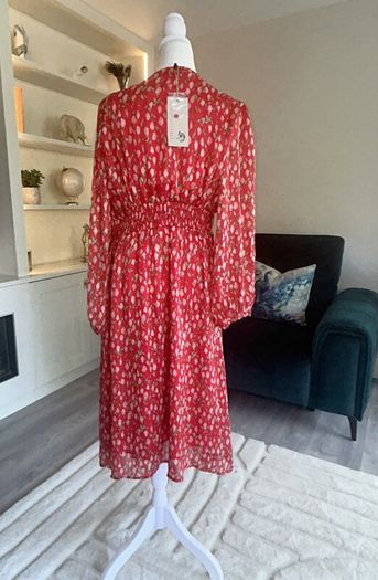 Beautiful Brand-New Ladies Red Rose Dress from Carraig Donn