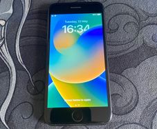 iPhone 8