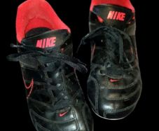 Authentic Nike Park II Junior Football Boots