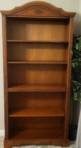 Rossmore Bookshelf