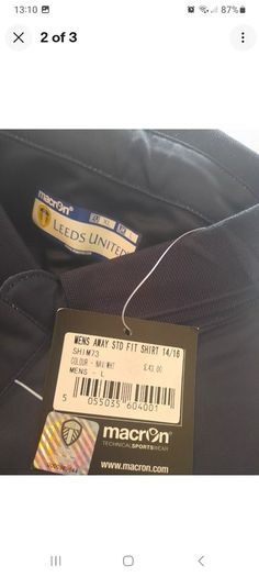 leeds United size large tight fitting