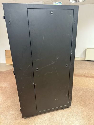 42U Floorstanding Server Cabinet  600x1000mm