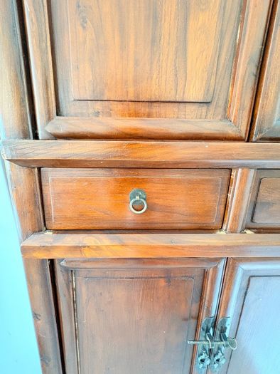 Chinese Cabinet