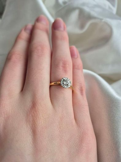 0.50ct Diamond Cluster Engagement Ring 18ct Gold Size K Hallmarked