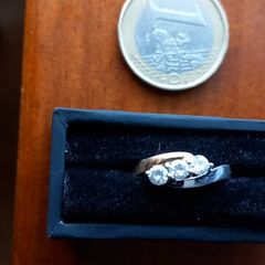 9Ct Gold Ring with Beautiful Gemset